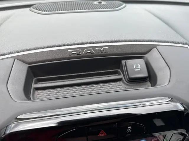 2025 Ram 3500 Tradesman Crew Cab 4x4 8 Box