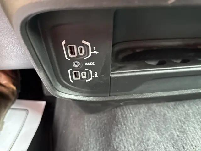 2025 Ram 3500 Tradesman Crew Cab 4x4 8 Box