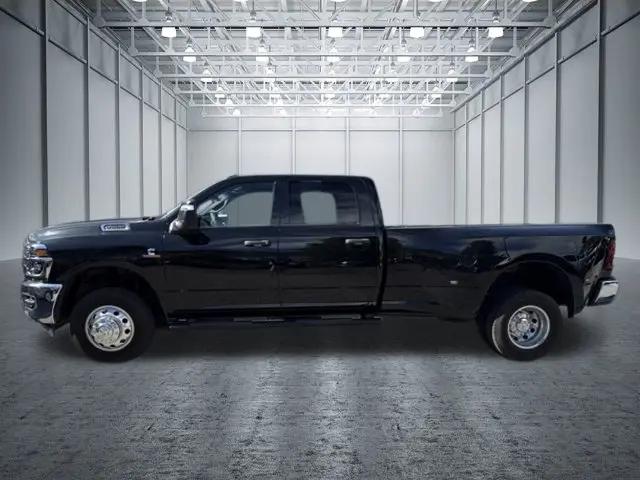 2025 Ram 3500 Tradesman Crew Cab 4x4 8 Box
