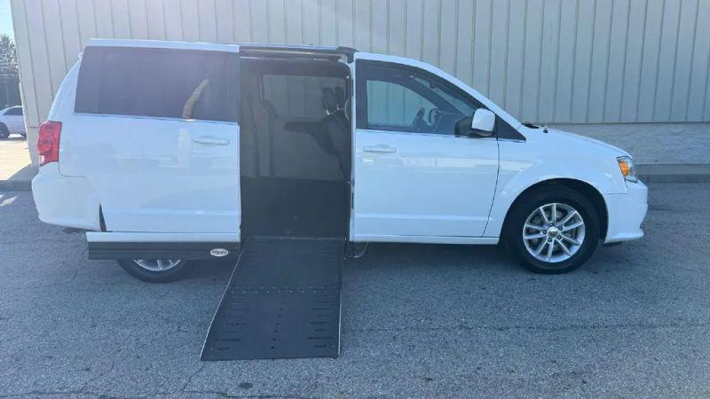 2018 Dodge Grand Caravan SXT for sale in Columbus, OH