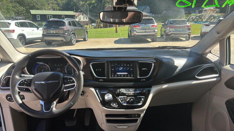 2018 Chrysler Pacifica Touring Plus