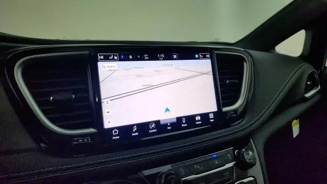 2027 Chrysler Pacifica Limited