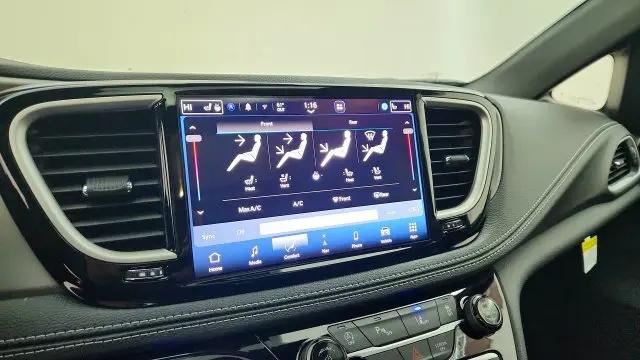 2027 Chrysler Pacifica Limited