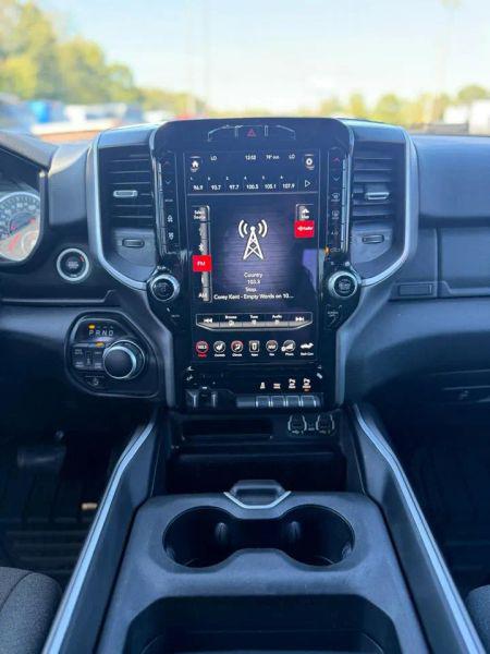 2020 Ram 1500 Big Horn Crew Cab 4x4 57 Box