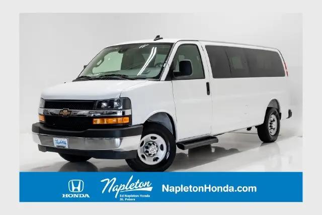 2025 Chevrolet Express Passenger RWD 3500 Extended Wheelbase LT for sale in St. Peters, MO