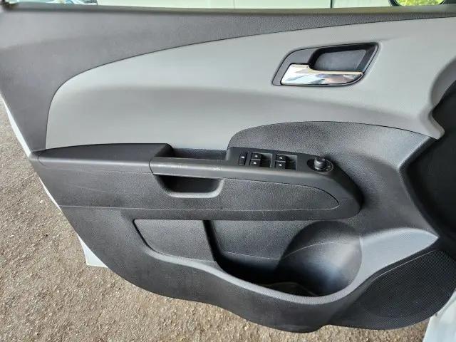 2013 Chevrolet Sonic LT Auto