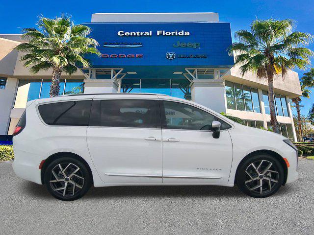 2027 Chrysler Pacifica Pinnacle