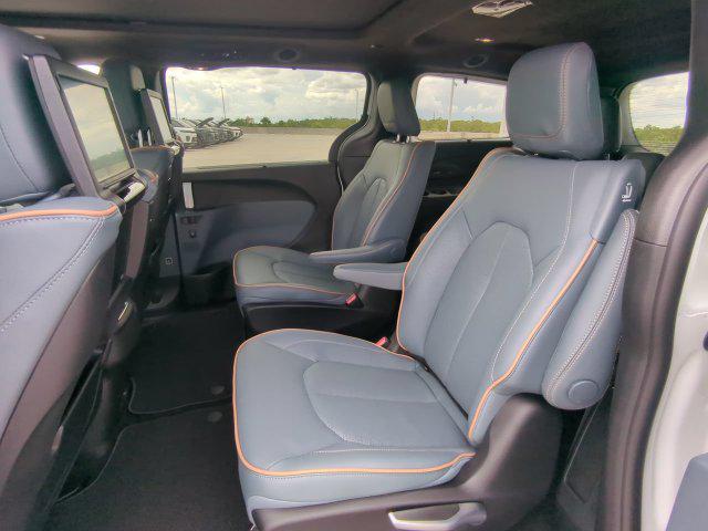 2027 Chrysler Pacifica Pinnacle