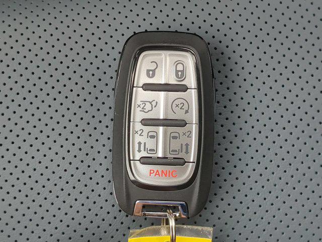 2027 Chrysler Pacifica Pinnacle