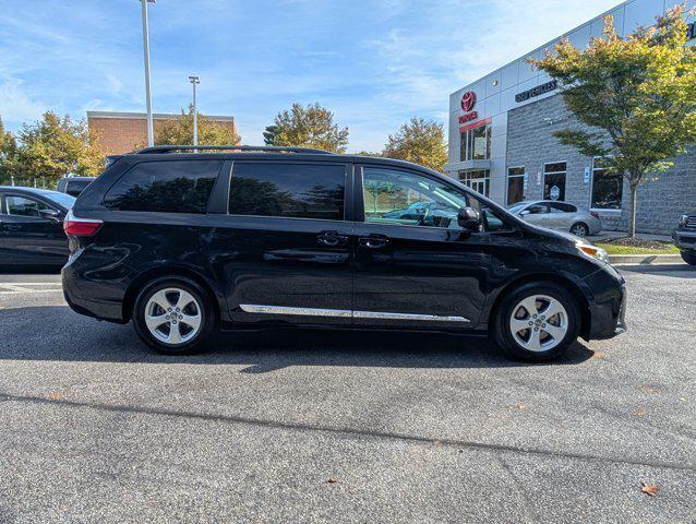 2020 Toyota Sienna LE 2020 Toyota Sienna LE