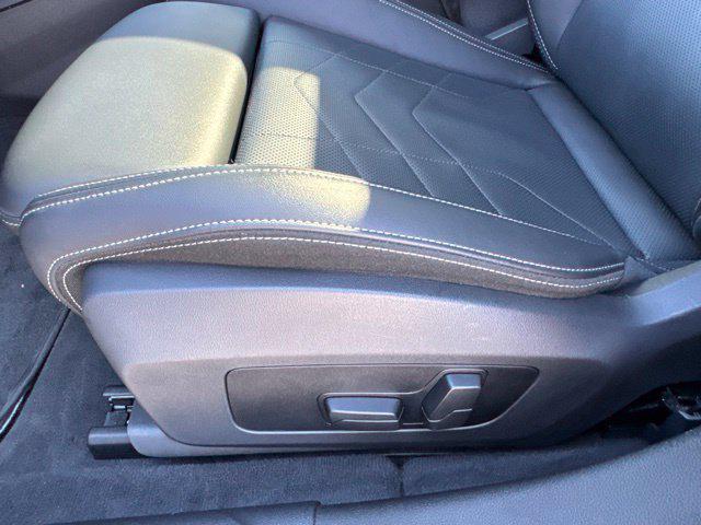 2025 BMW Coupe xDrive