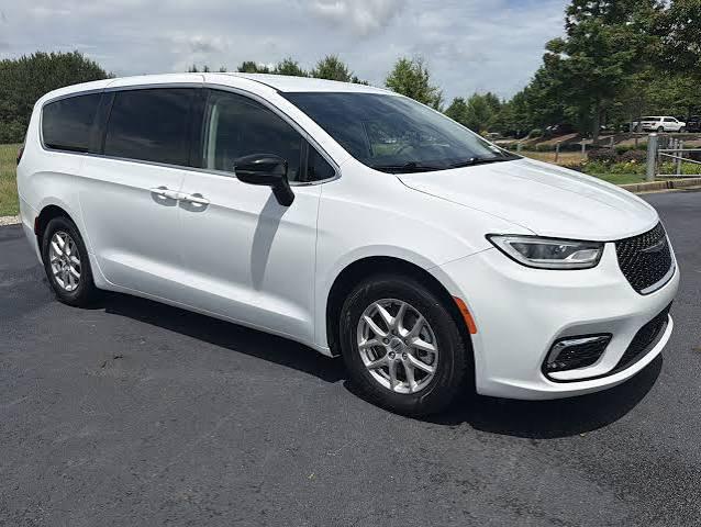 2024 Chrysler Pacifica Touring L for sale in Morristown, TN