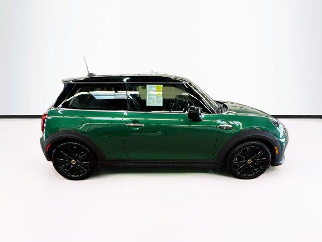 2024 MINI SE Hardtop Cooper
