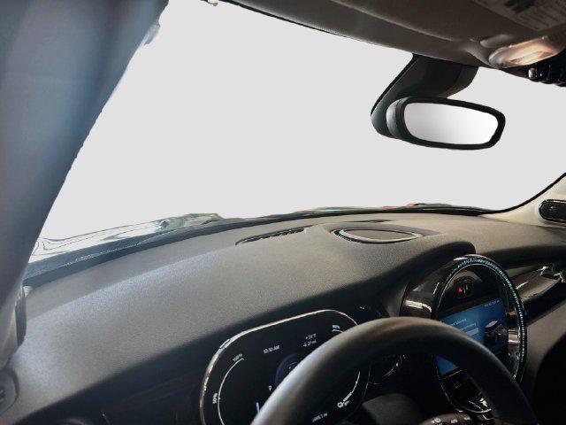 2024 MINI SE Hardtop Cooper