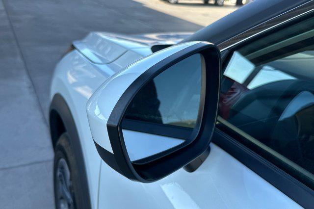 2025 Nissan Rogue SV FWD