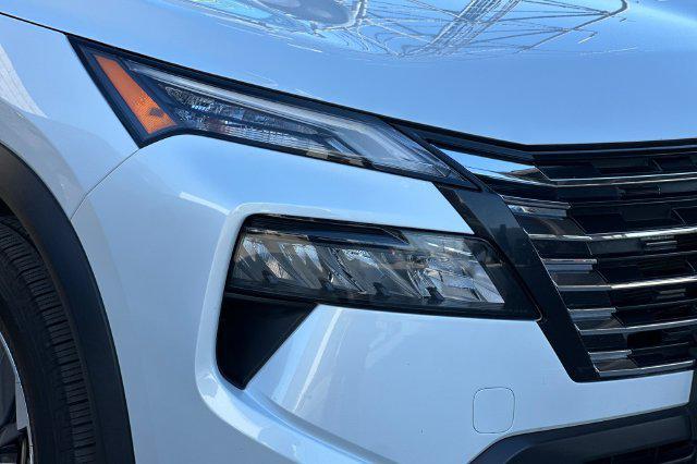 2025 Nissan Rogue SV FWD