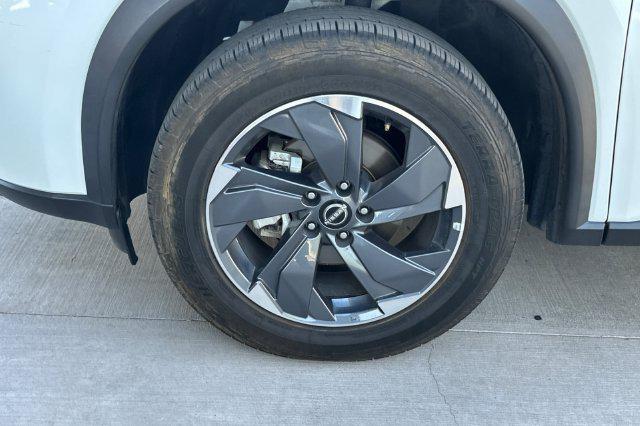 2025 Nissan Rogue SV FWD