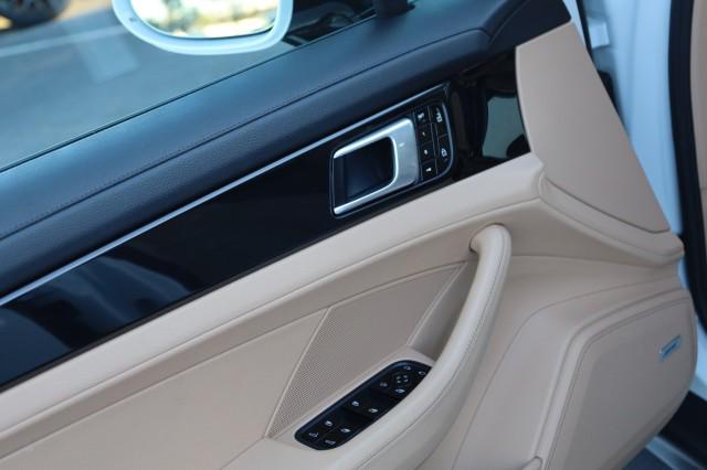2020 Porsche Panamera 4