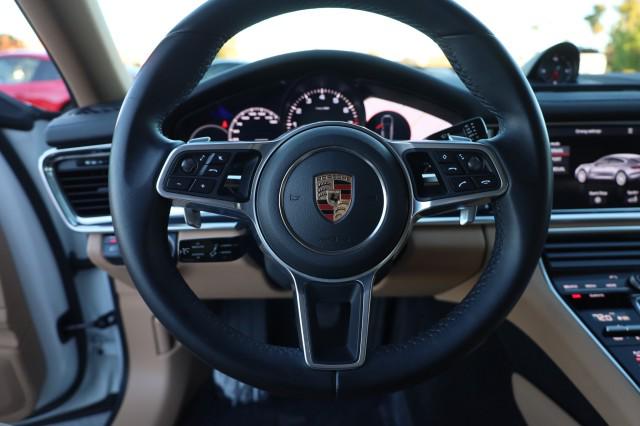 2020 Porsche Panamera 4