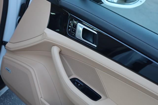2020 Porsche Panamera 4