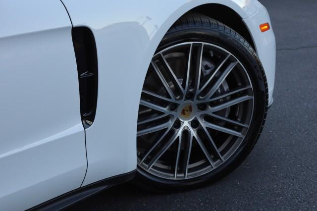 2020 Porsche Panamera 4