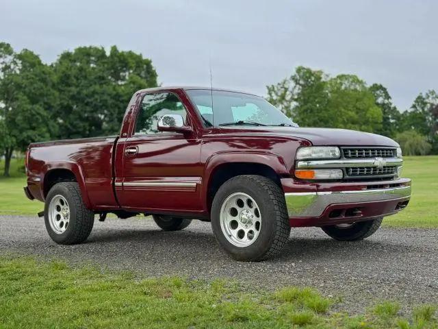 2001 Chevrolet Silverado 1500 LS for sale in Maynard, MA