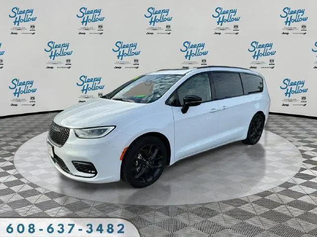 2026 Chrysler Pacifica Limited for sale in Viroqua, WI