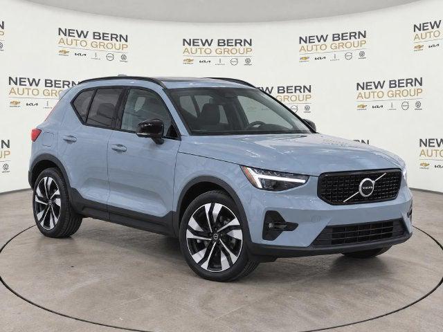 2025 Volvo XC40 B5 Ultra Dark Theme for sale in New Bern, NC