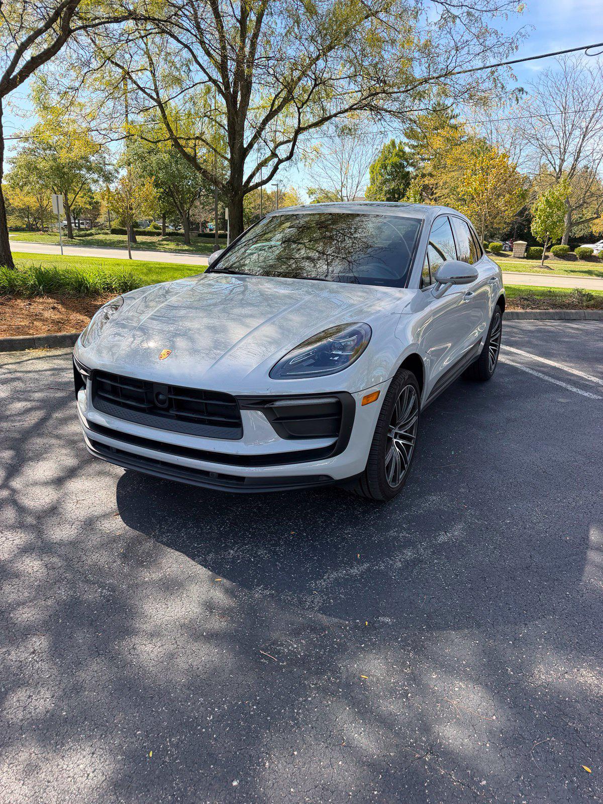 /2023 Porsche Macan
