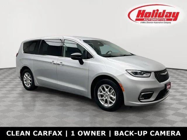 2024 Chrysler Pacifica Touring L for sale in Fond du Lac, WI