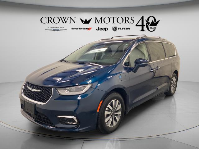 2021 Chrysler Pacifica Hybrid Touring L for sale in Holland, MI