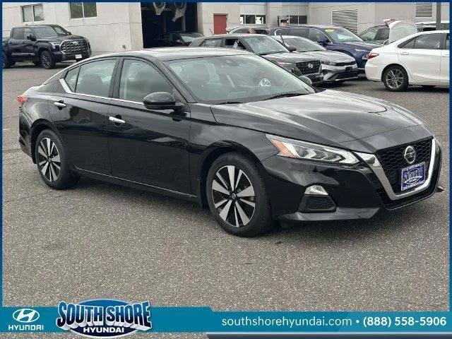 2022 Nissan Altima SV FWD for sale in Valley Stream, NY