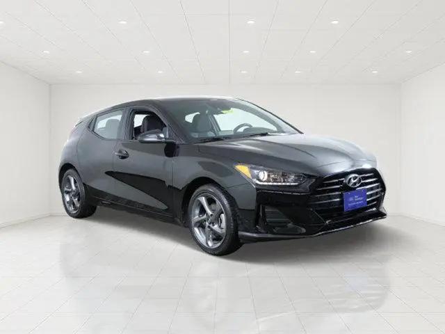 2020 Hyundai Veloster 2.0 for sale in Shakopee, MN