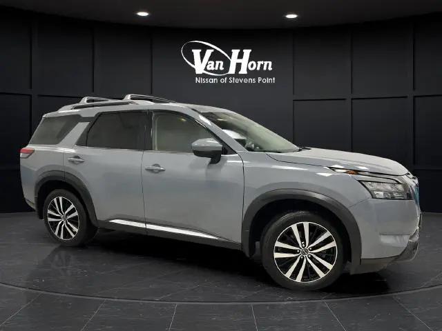 2025 Nissan Pathfinder Platinum 4WD for sale in Stevens Point, WI