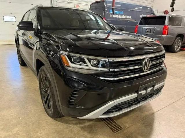 2020 Volkswagen Atlas Cross Sport 3.6L V6 SE w/Technology for sale in Galena, IL