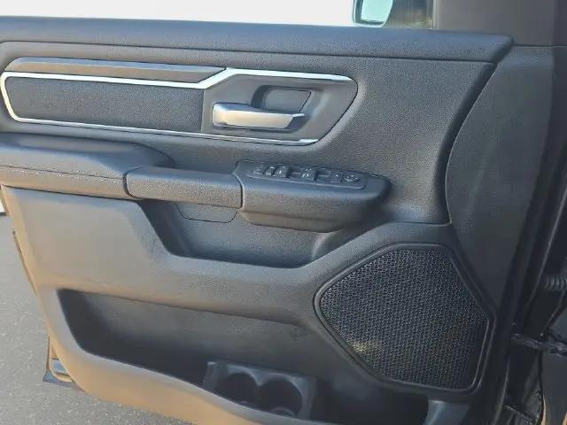 2019 Ram 1500 Big Horn/Lone Star Crew Cab 4x4 57 Box