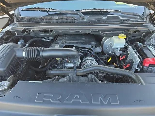 2019 Ram 1500 Big Horn/Lone Star Crew Cab 4x4 57 Box