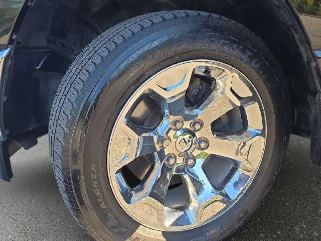 2019 Ram 1500 Big Horn/Lone Star Crew Cab 4x4 57 Box