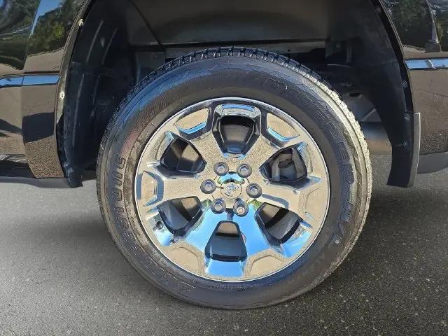 2019 Ram 1500 Big Horn/Lone Star Crew Cab 4x4 57 Box