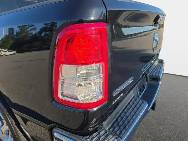 2019 Ram 1500 Big Horn/Lone Star Crew Cab 4x4 57 Box