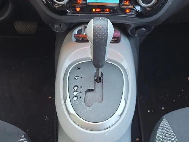 2017 Nissan JUKE SV