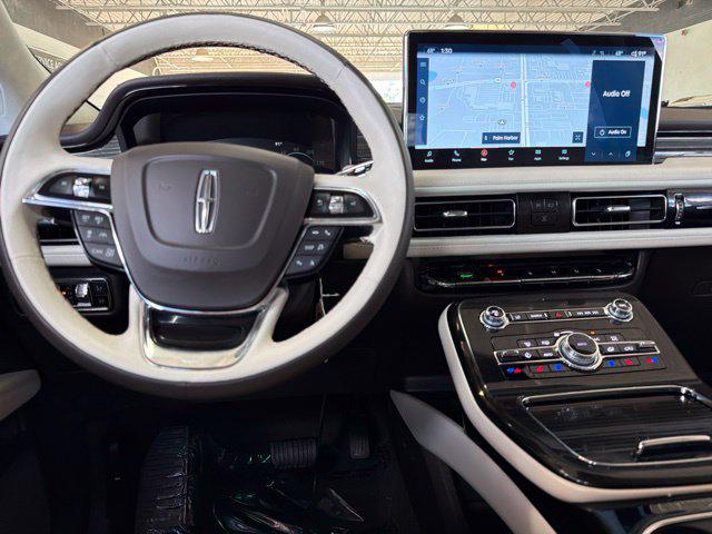 2023 Lincoln Nautilus Black Label
