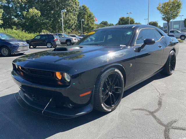 2016 Dodge Challenger 392 Hemi Scat Pack Shaker