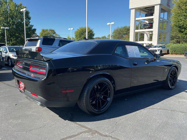 2016 Dodge Challenger 392 Hemi Scat Pack Shaker