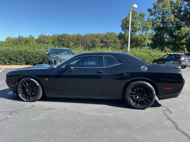 2016 Dodge Challenger 392 Hemi Scat Pack Shaker
