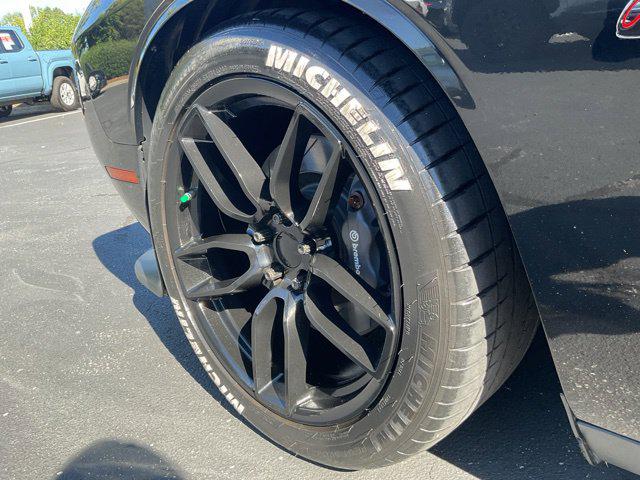 2016 Dodge Challenger 392 Hemi Scat Pack Shaker