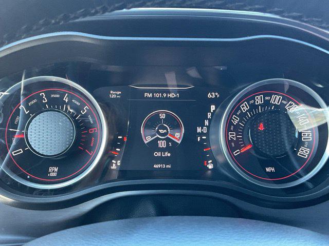 2016 Dodge Challenger 392 Hemi Scat Pack Shaker