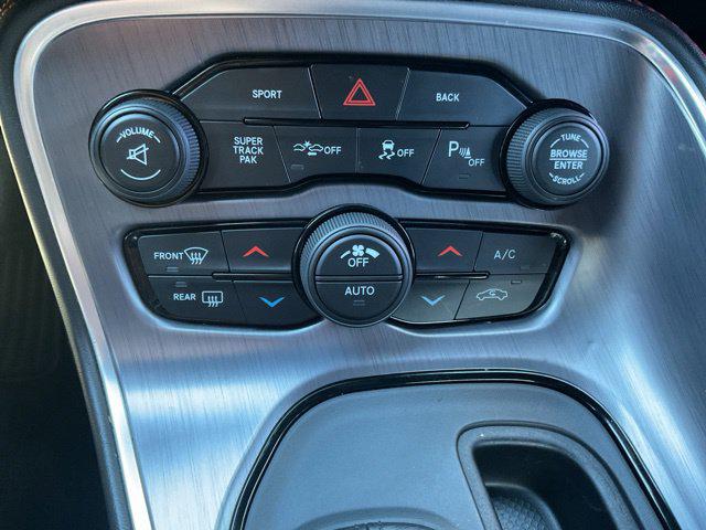 2016 Dodge Challenger 392 Hemi Scat Pack Shaker