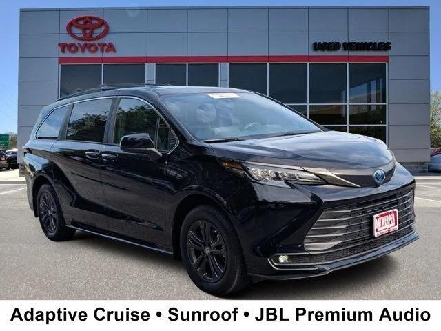 2024 Toyota Sienna Woodland Edition