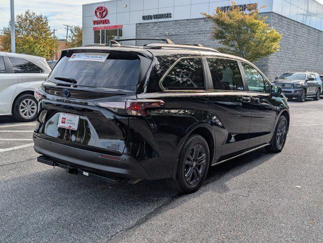 2024 Toyota Sienna Woodland Edition